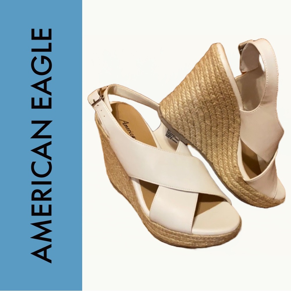 American Eagle White Platform Wedge Sandals (size 8.5)